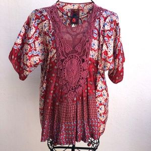 JOHNNY WAS washable silk blouse with appliqué XS